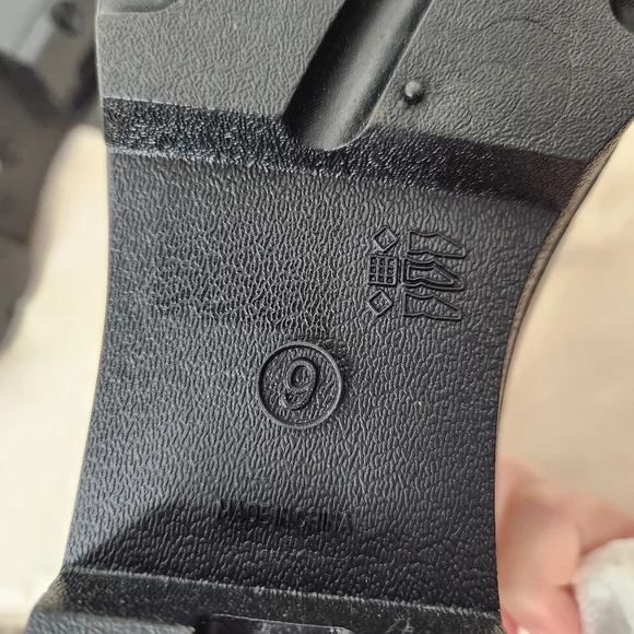 Seven7 Halifax Chelsea Boots Black Patent Shiny Rubber Rain Boots Size 9 - Picture 9 of 12